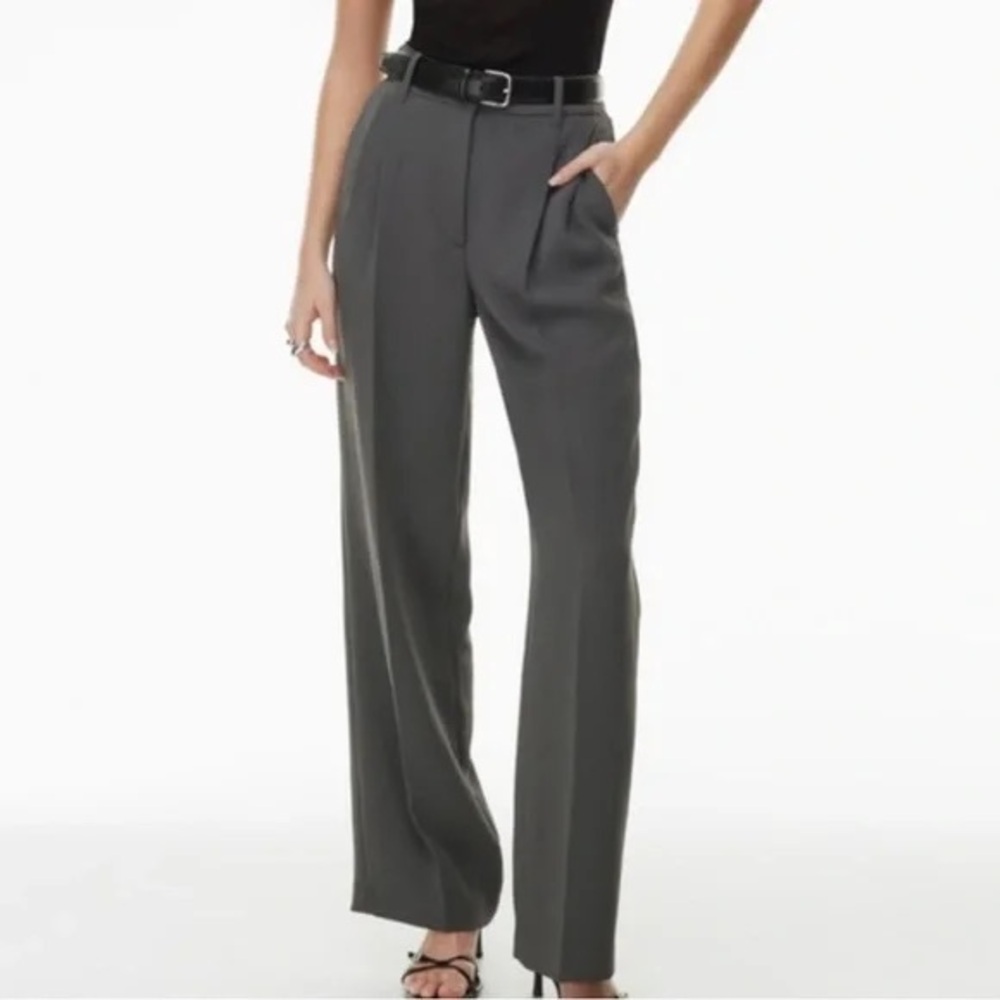 NEW Aritzia The Effortless Pant™ - Crepette™ Regular in Coal Grey